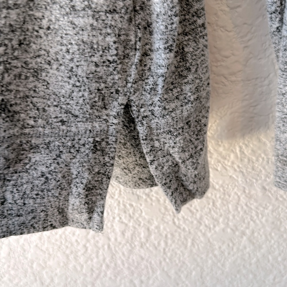 LUCKY BRAND Gray Swing top Size XS - Picture 3 of 6